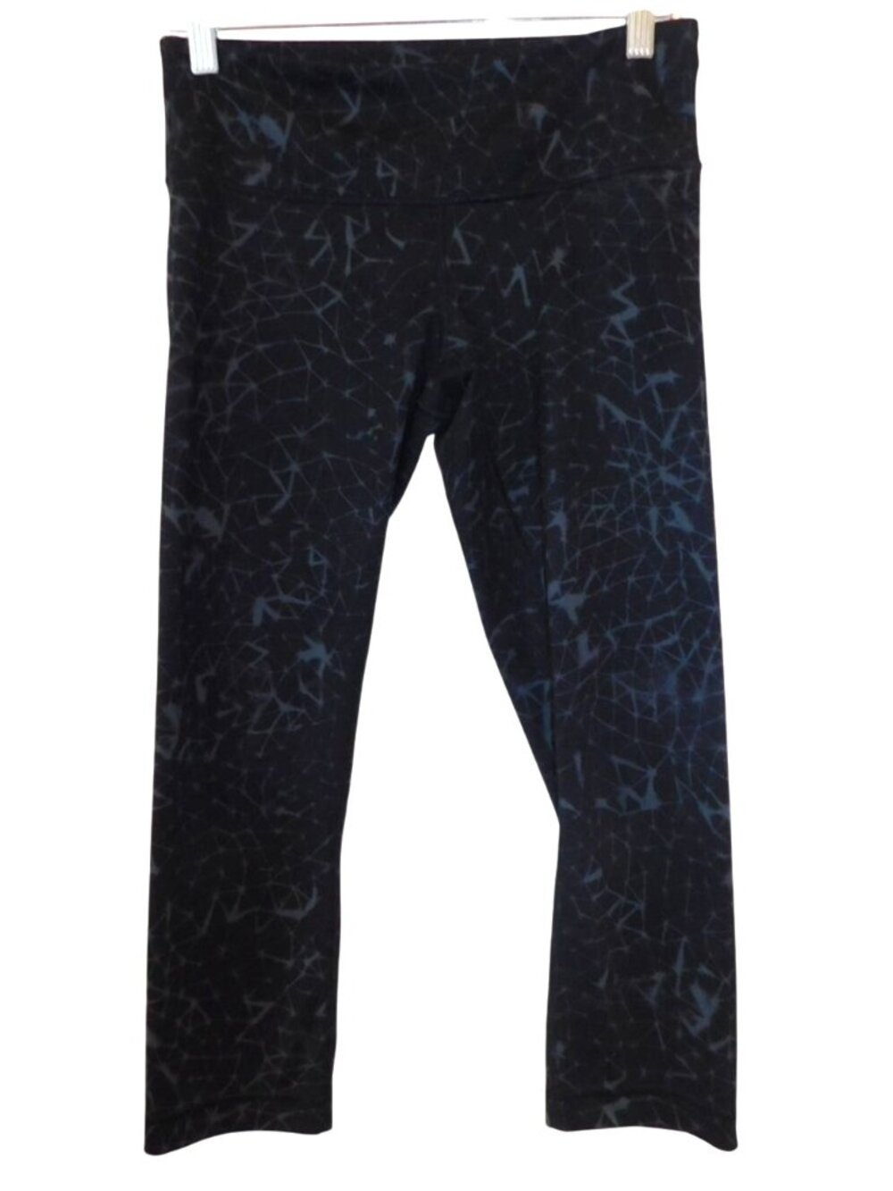 Lululemon Black Star Crushed Coal Crop Leggings Size 6 Yoga Pants Activewear